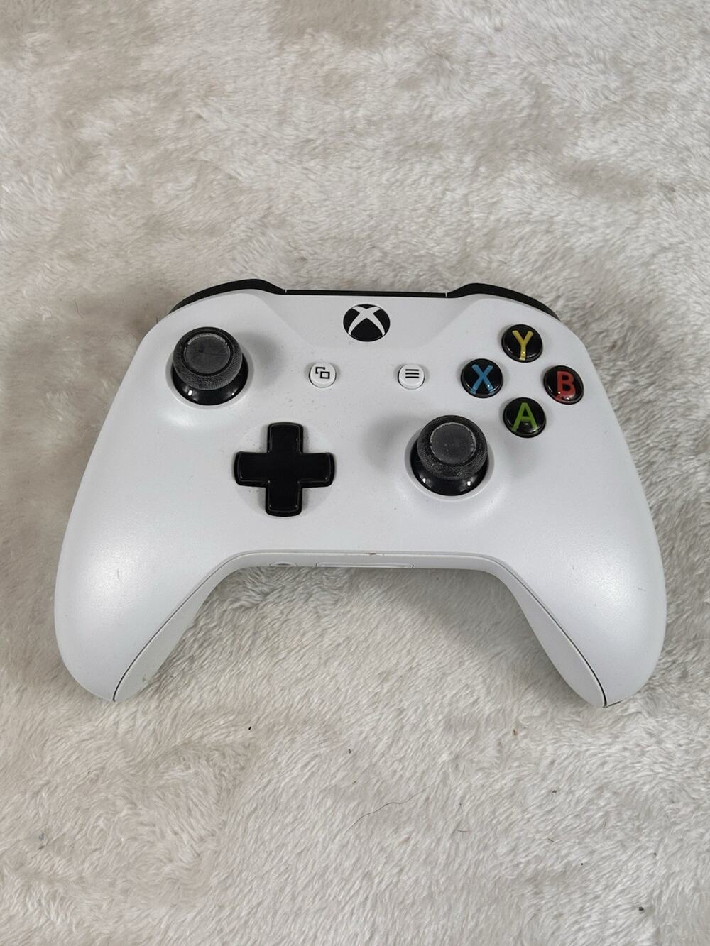 Microsoft Xbox Wireless Controller for Xbox one, Series X/S - White